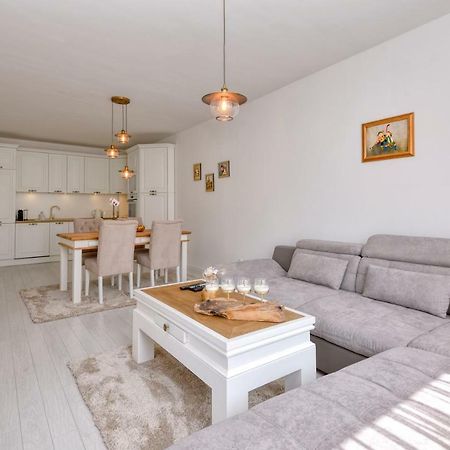 Apartment Grand Karavel Centre ヴァルナ エクステリア 写真