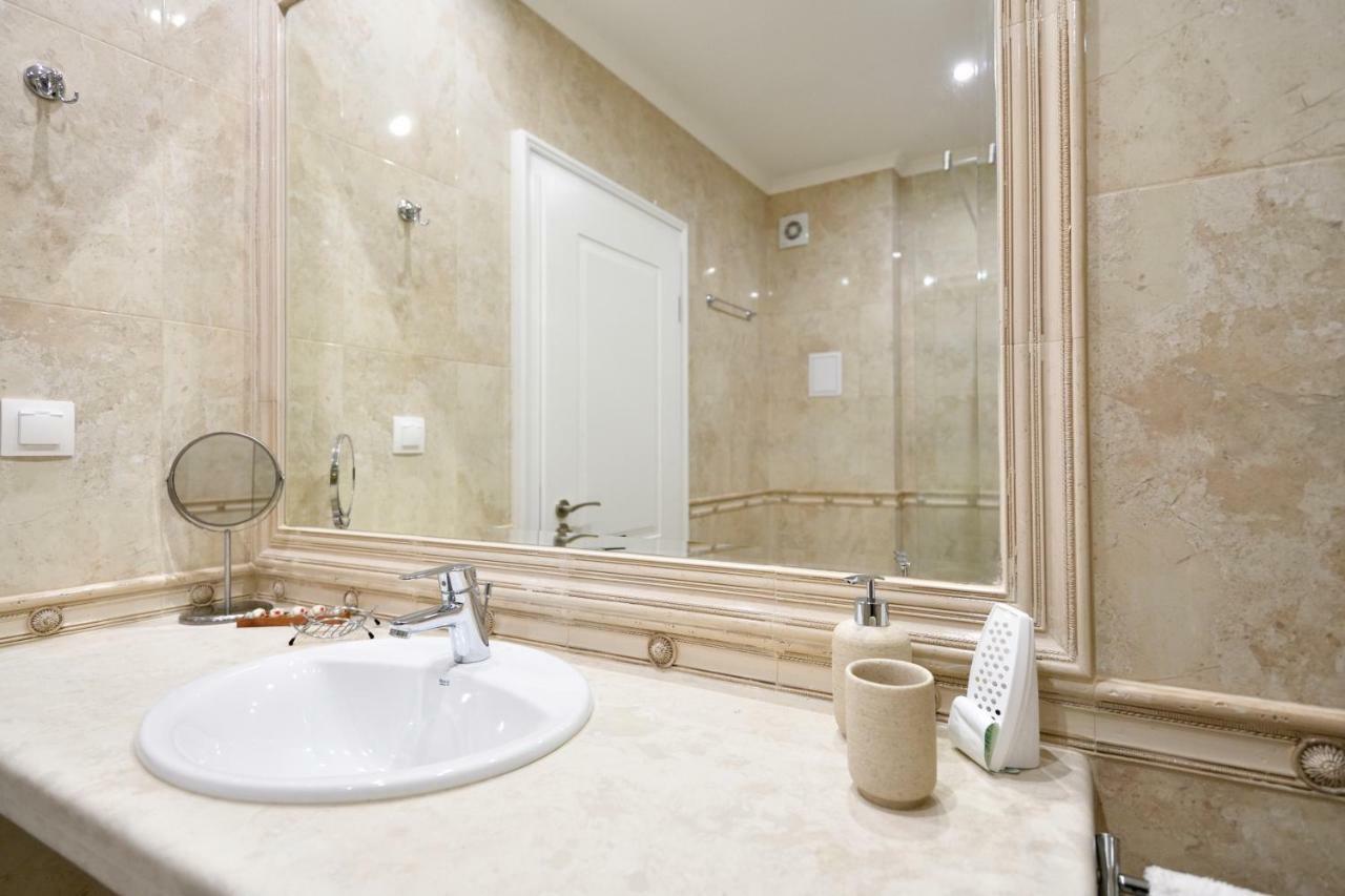 Apartment Grand Karavel Centre ヴァルナ エクステリア 写真