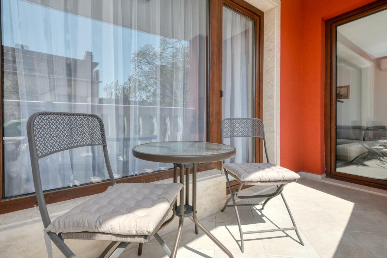 Apartment Grand Karavel Centre ヴァルナ エクステリア 写真
